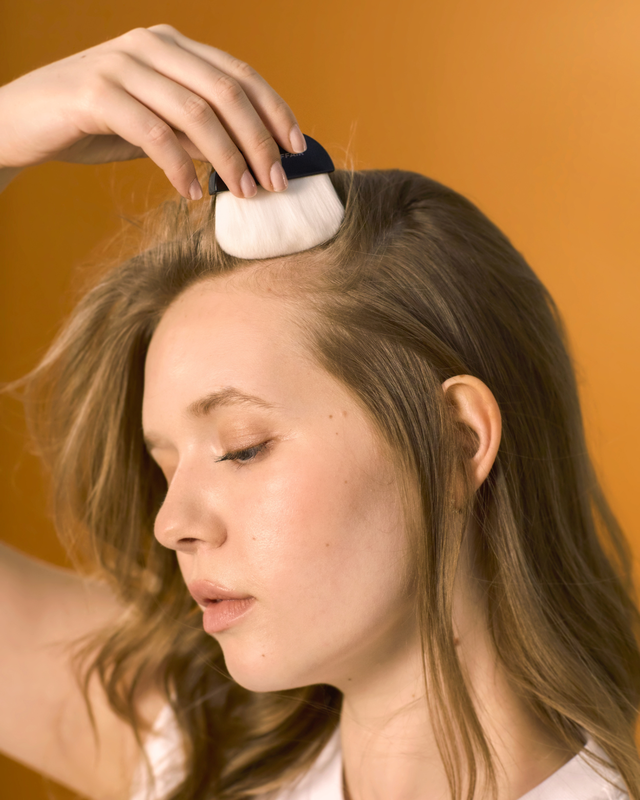 Smart Ways to Use Dry Shampoo for Effective Hair Refreshing in 2025