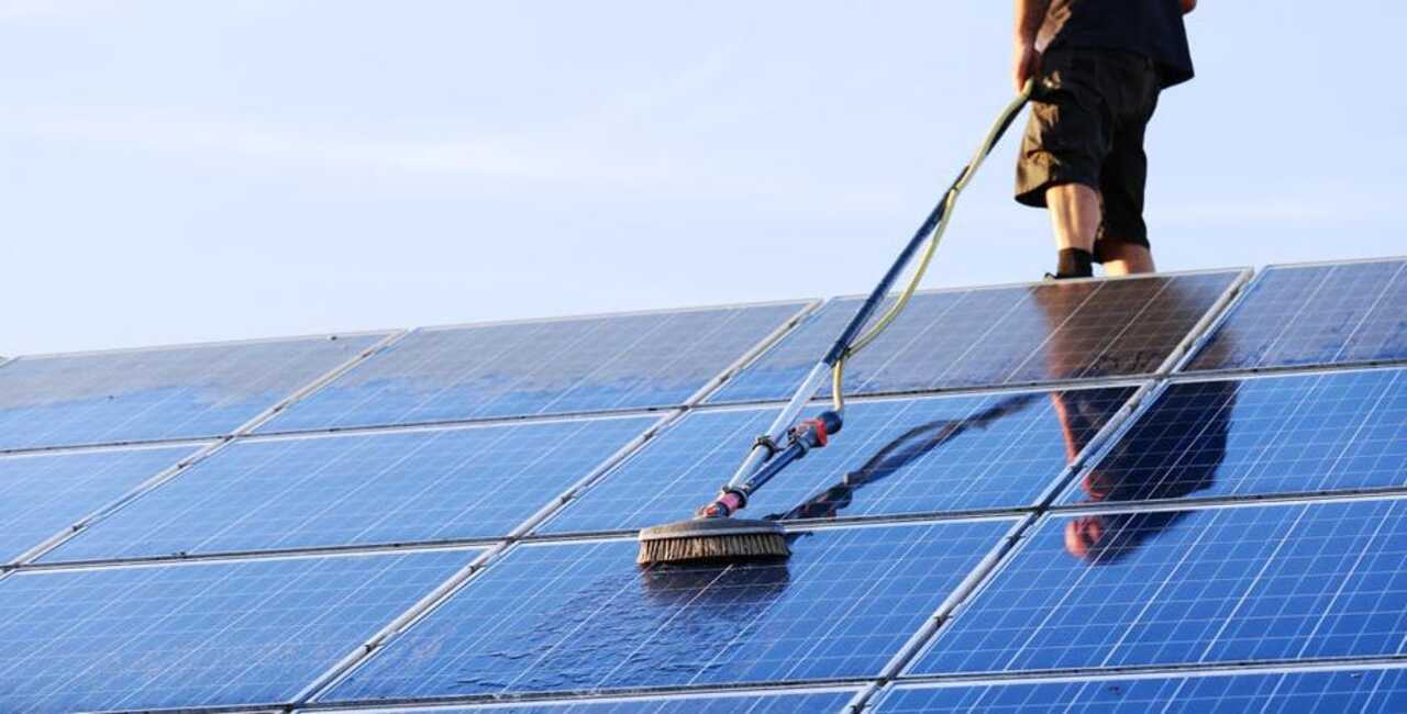 How to Clean Solar Panels